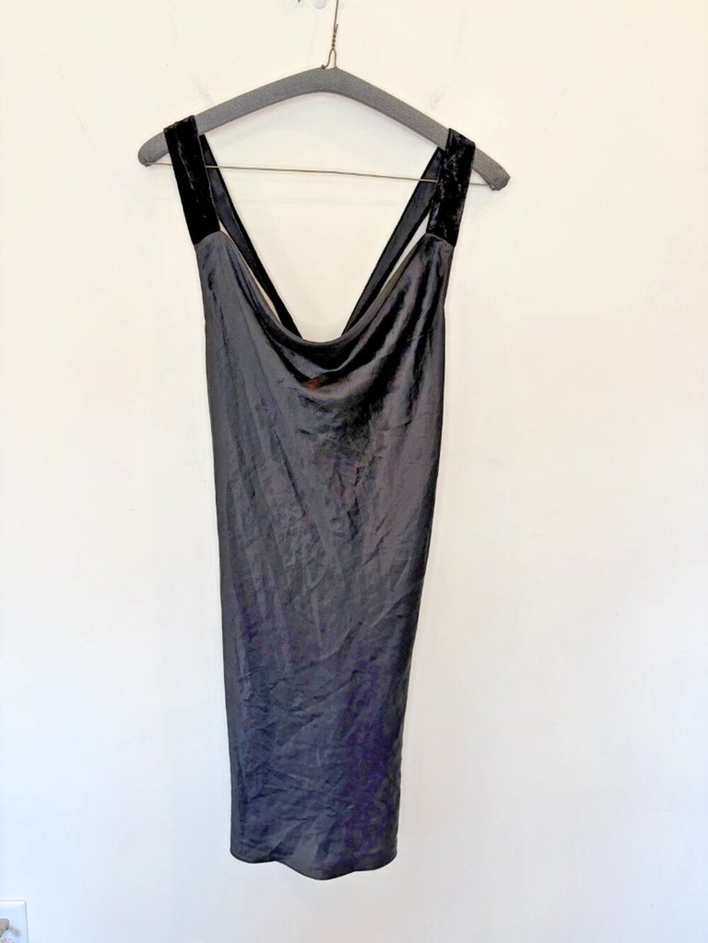 Vera Wang Black Satin Slip Mini Dress Sz M Velvet Straps 90s Minimalist LBD